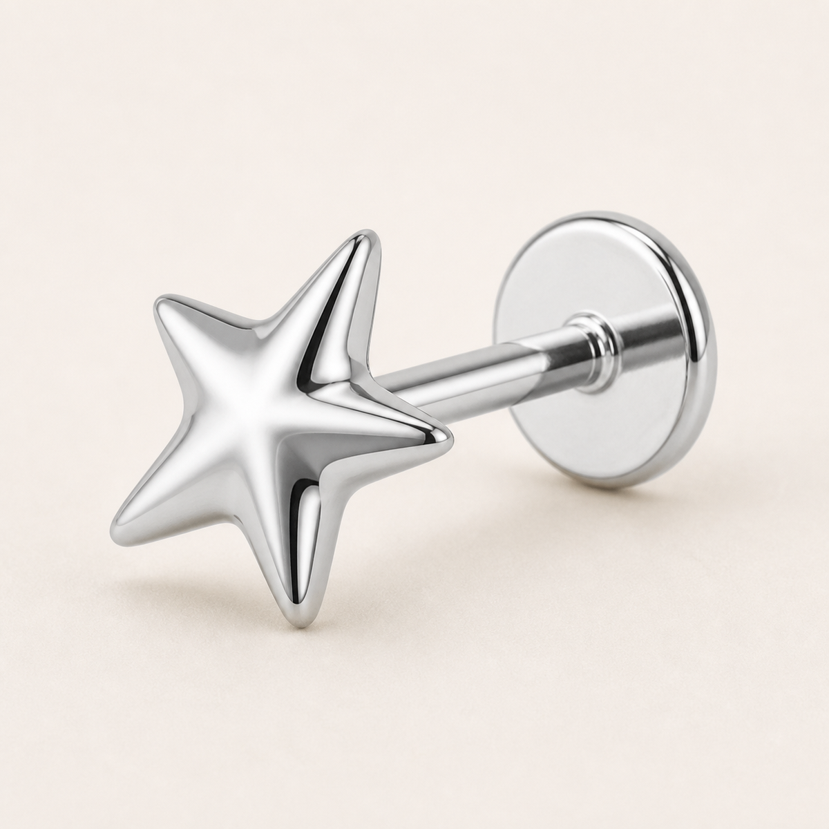 [TOPOSH-LEGACY-LAYOUT-REPAIR-20260717-LEGACY09:TP-FB-TH-SIL-16G6-T4-PLN-316:01] Star Titanium Flat Back – Silver | 01_primary_product_bg