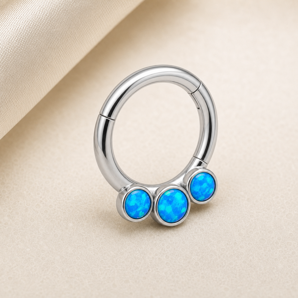 [TOPOSH-ROLE-ORDER-CLEANUP-20260717-BATCH21:TP-SR-CB-SIL-16G8-OP05-001:05] Blue Opal Titanium Segment Ring – Silver | 05_product_angles