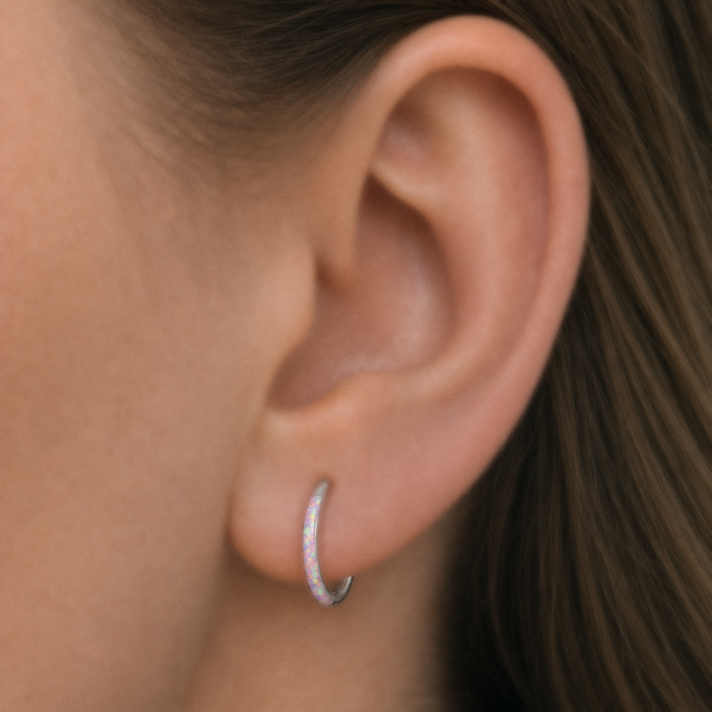 [TOPOSH-ROLE-ORDER-CLEANUP-20260717-BATCH21:TP-SR-CB-SIL-16G8-OP10-012:02] Pink Opal Titanium Segment Ring – Silver | 02_model_white