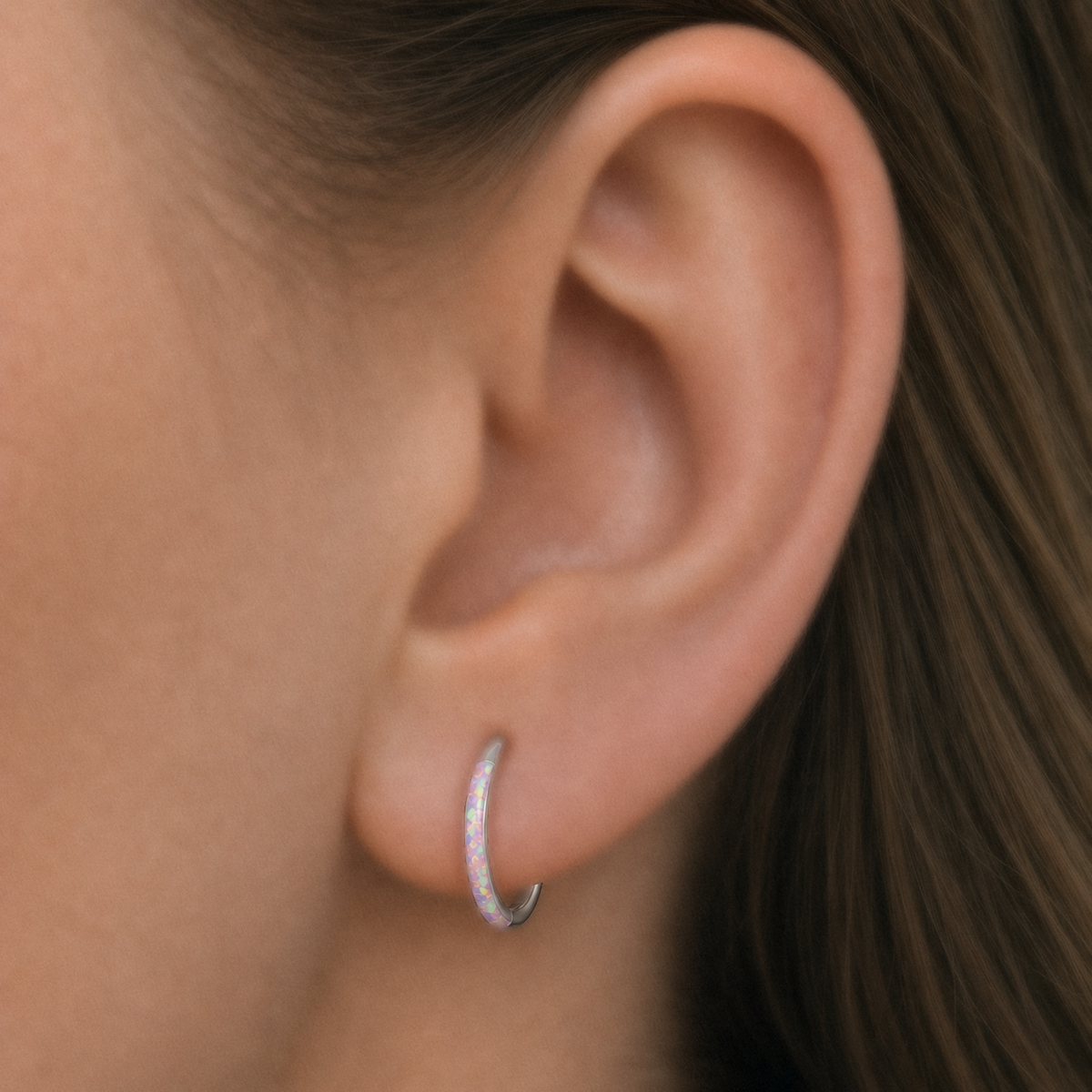 [TOPOSH-ROLE-ORDER-CLEANUP-20260717-BATCH21:TP-SR-CB-SIL-16G8-OP10-012:02] Pink Opal Titanium Segment Ring – Silver | 02_model_white