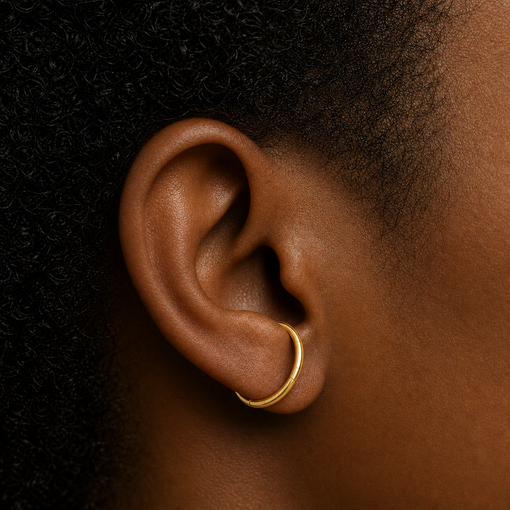 [TOPOSH-ROLE-ORDER-CLEANUP-20260717-BATCH19:TP-SR-GD-16G12-PLN-1260:03] Titanium Segment Ring – Gold, 12mm | 03_model_black