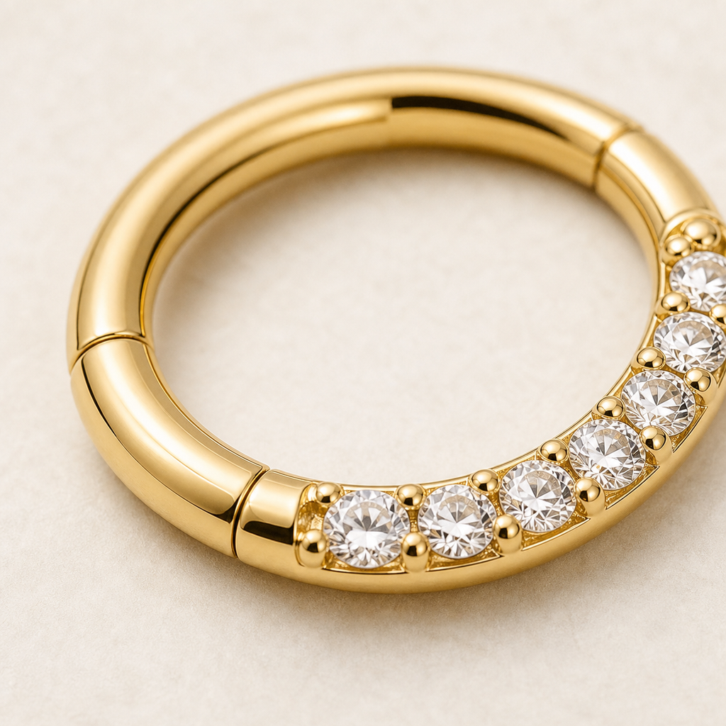[TOPOSH-ROLE-ORDER-CLEANUP-20260717-BATCH23:TP-SR-GD-16G6-CLCZ-976:05] Pavé Clear CZ Titanium Segment Ring – Gold, 6mm | 05_product_angles