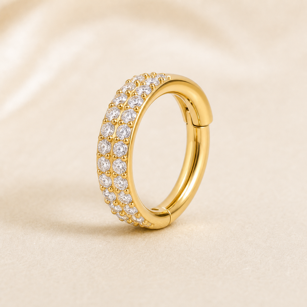 [TOPOSH-ROLE-ORDER-CLEANUP-20260717-BATCH23:TP-SR-GD-16G8-CLCZ-231:01] Pavé Clear CZ Titanium Segment Ring – Gold, 8mm | 01_primary_product_bg