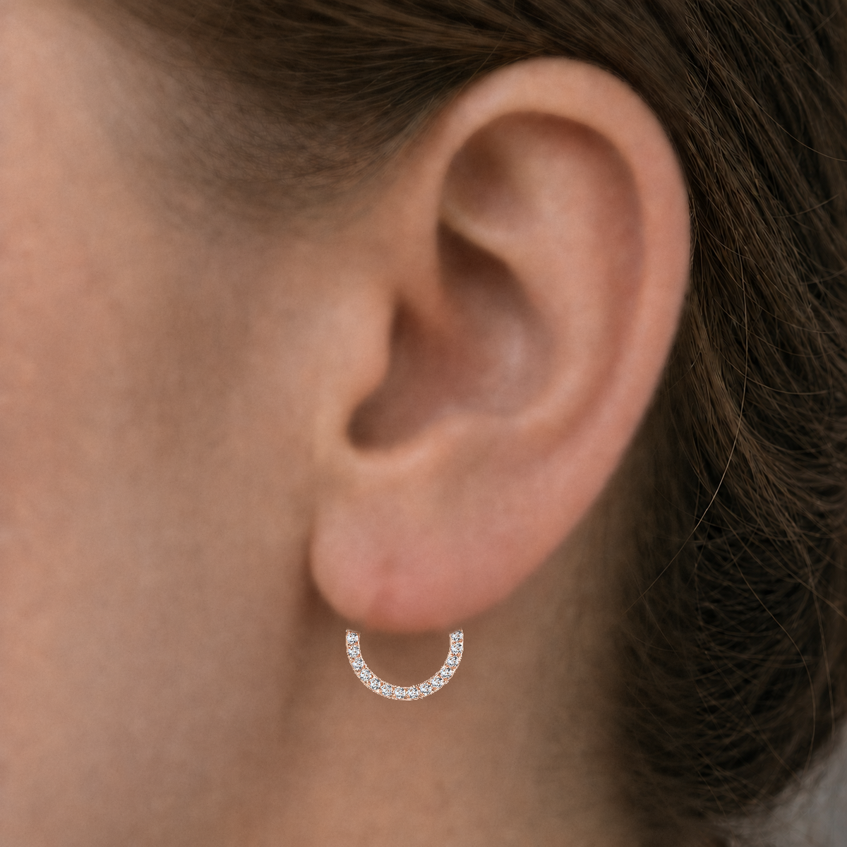 [TOPOSH-ROLE-ORDER-CLEANUP-20260717-BATCH21:TP-SR-RG-20G6X1.2-CLCZ-561:02] Clear CZ Titanium Segment Ring – Rose Gold | 02_model_white