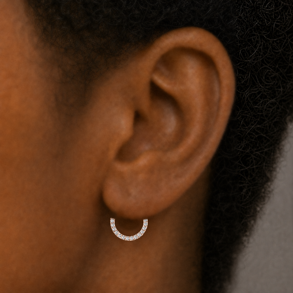 [TOPOSH-ROLE-ORDER-CLEANUP-20260717-BATCH21:TP-SR-RG-20G6X1.2-CLCZ-561:03] Clear CZ Titanium Segment Ring – Rose Gold | 03_model_black