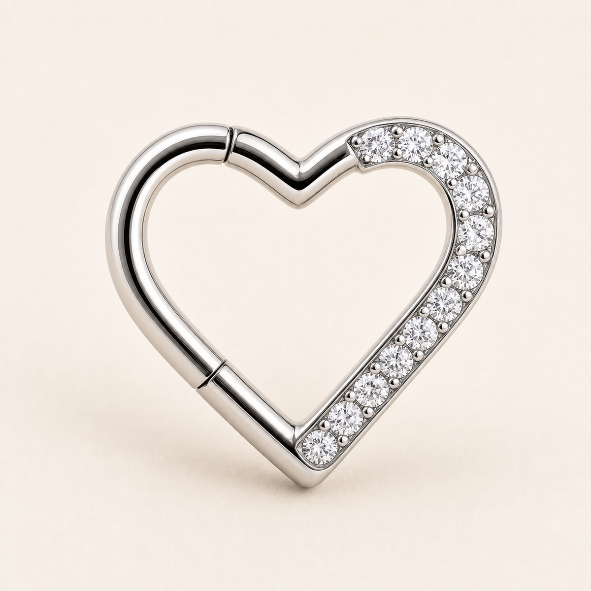 [TOPOSH-ROLE-ORDER-CLEANUP-20260717-BATCH22:TP-SR-SIL-16G10-CLCZ-005:01] Heart Clear CZ Titanium Segment Ring – Silver | 01_primary_product_bg