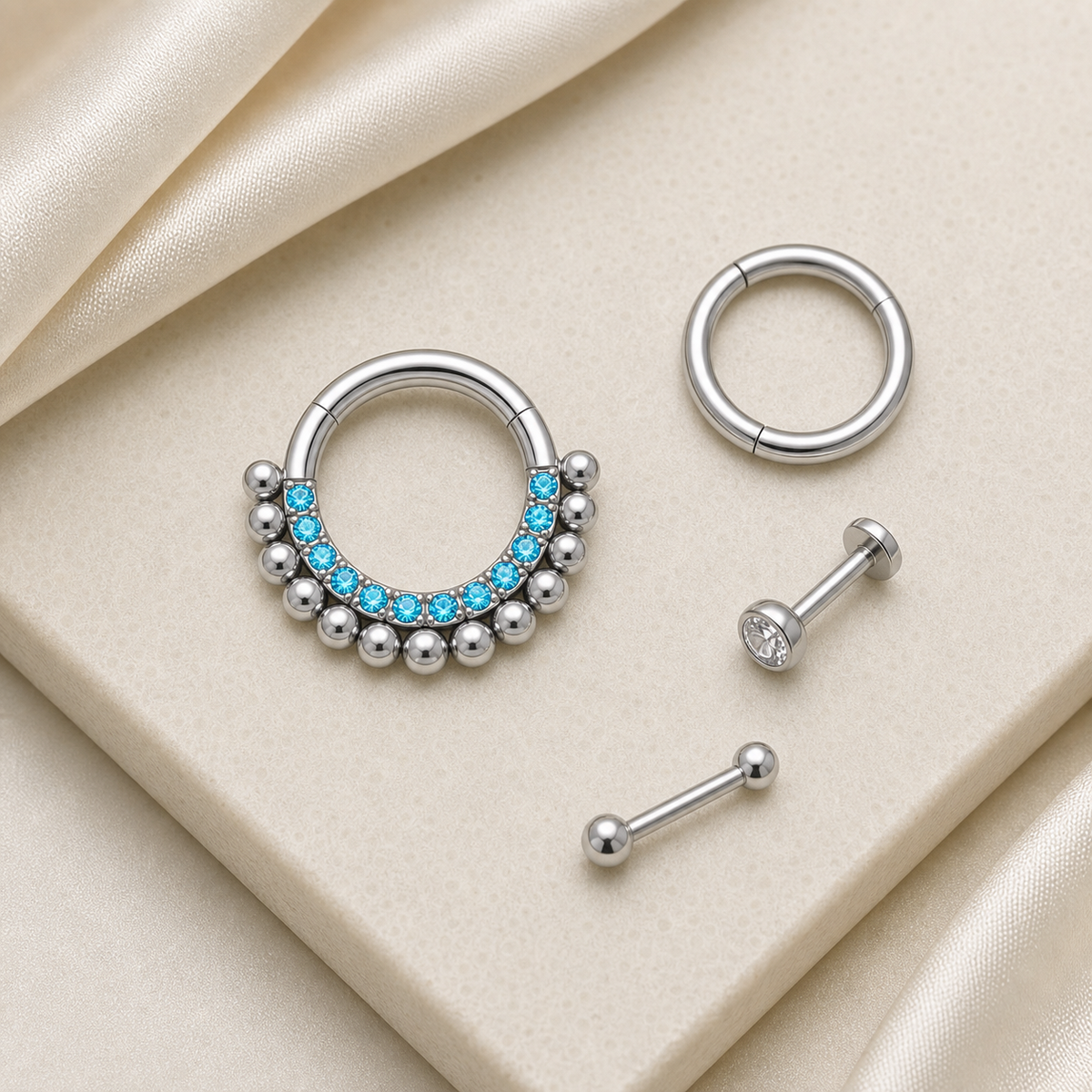 [TOPOSH-ROLE-ORDER-CLEANUP-20260717-BATCH21:TP-SR-SIL-16G8-AQCZ-013:06] Aqua CZ Titanium Segment Ring – Silver | 06_accessory_flatlay