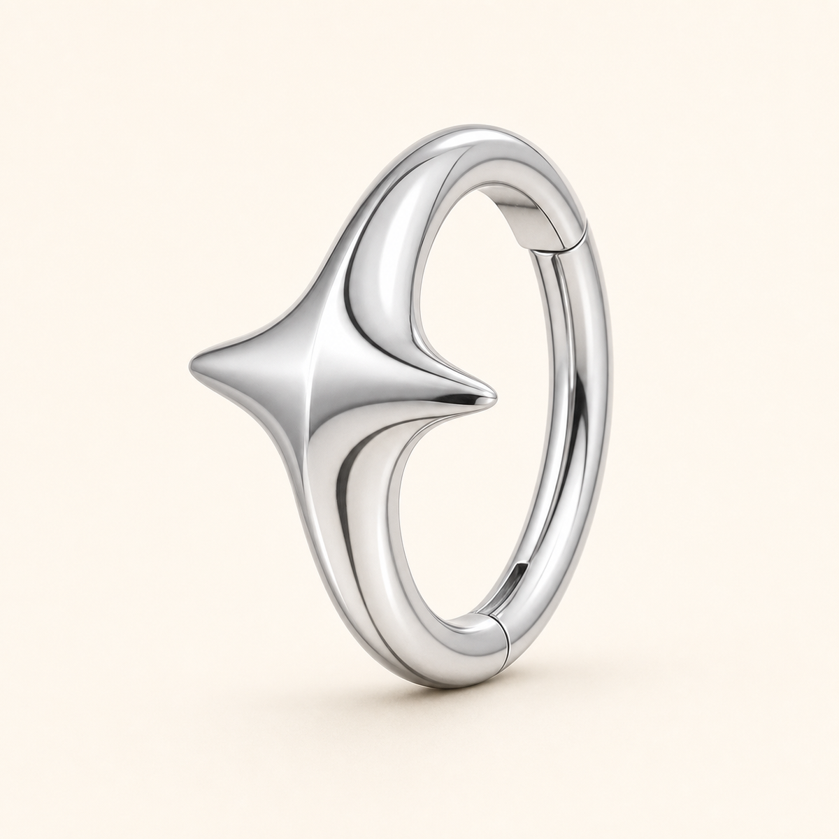 [TOPOSH-ROLE-ORDER-CLEANUP-20260717-BATCH24:TP-SR-SIL-16G8-PLN-1644:01] Spike Titanium Segment Ring – Silver | 01_primary_product_bg