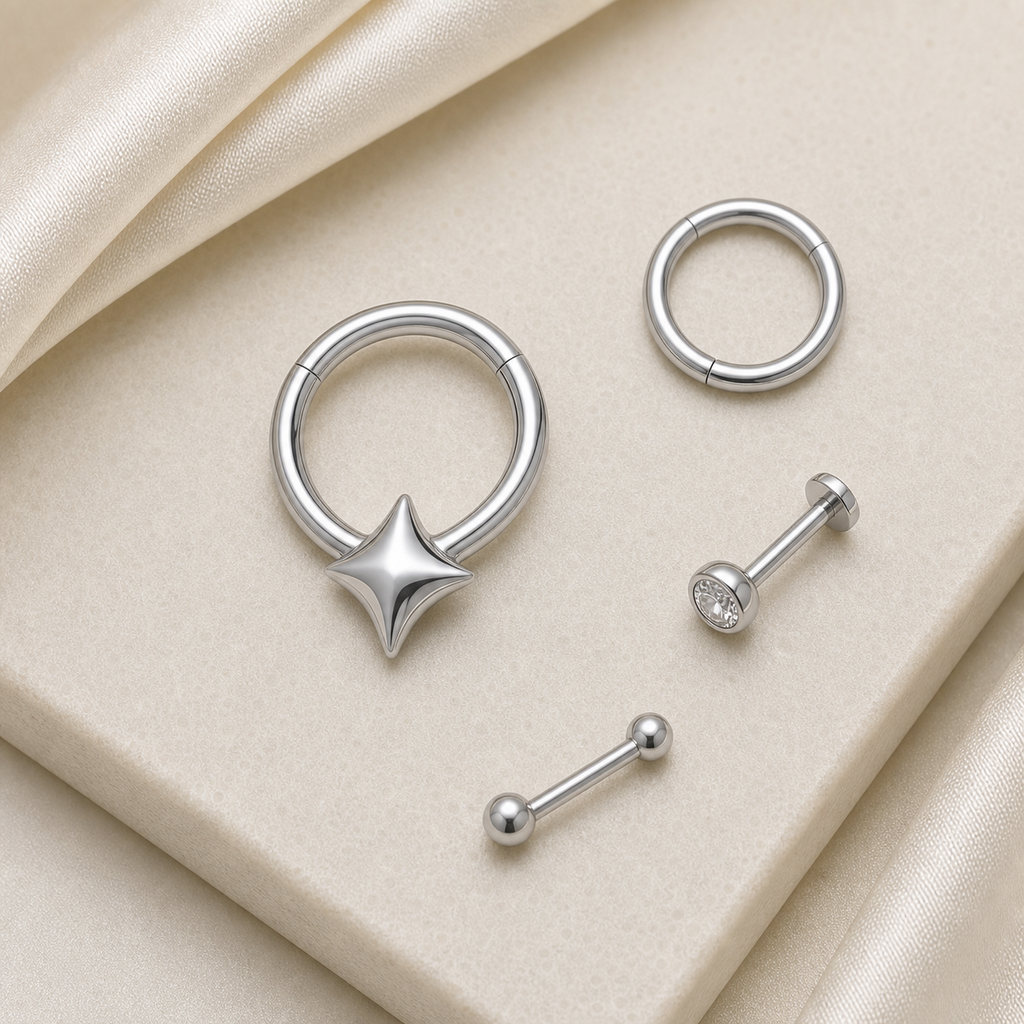 [TOPOSH-ROLE-ORDER-CLEANUP-20260717-BATCH24:TP-SR-SIL-16G8-PLN-1644:06] Spike Titanium Segment Ring – Silver | 06_accessory_flatlay