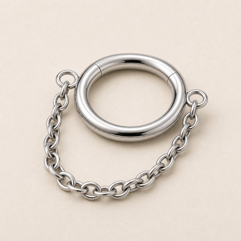 [TOPOSH-ROLE-ORDER-CLEANUP-20260717-BATCH19:TP-SR-WG-14G6-PLN-1582:05] Titanium Segment Ring – White Gold | 05_product_angles