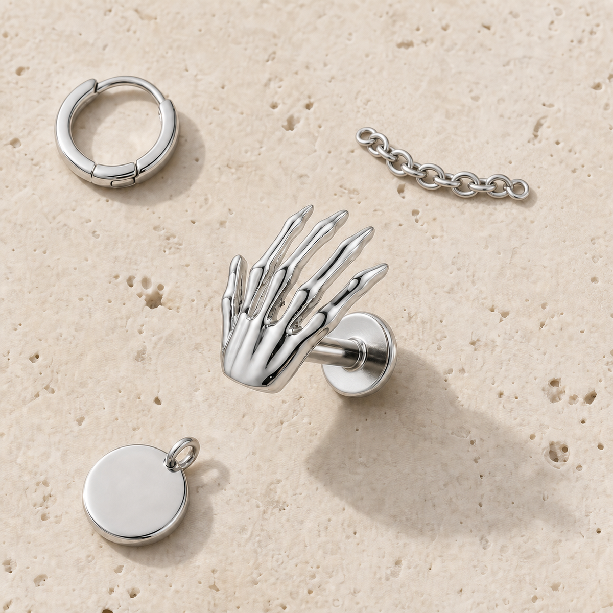 [TOPOSH-NEW-ISSUE-20260716-B03:TP-FB-IN-SIL-16G6-T4-PLN-051:06] TP-FB-IN-SIL-16G6-T4-PLN-051 | 06_accessory_flatlay