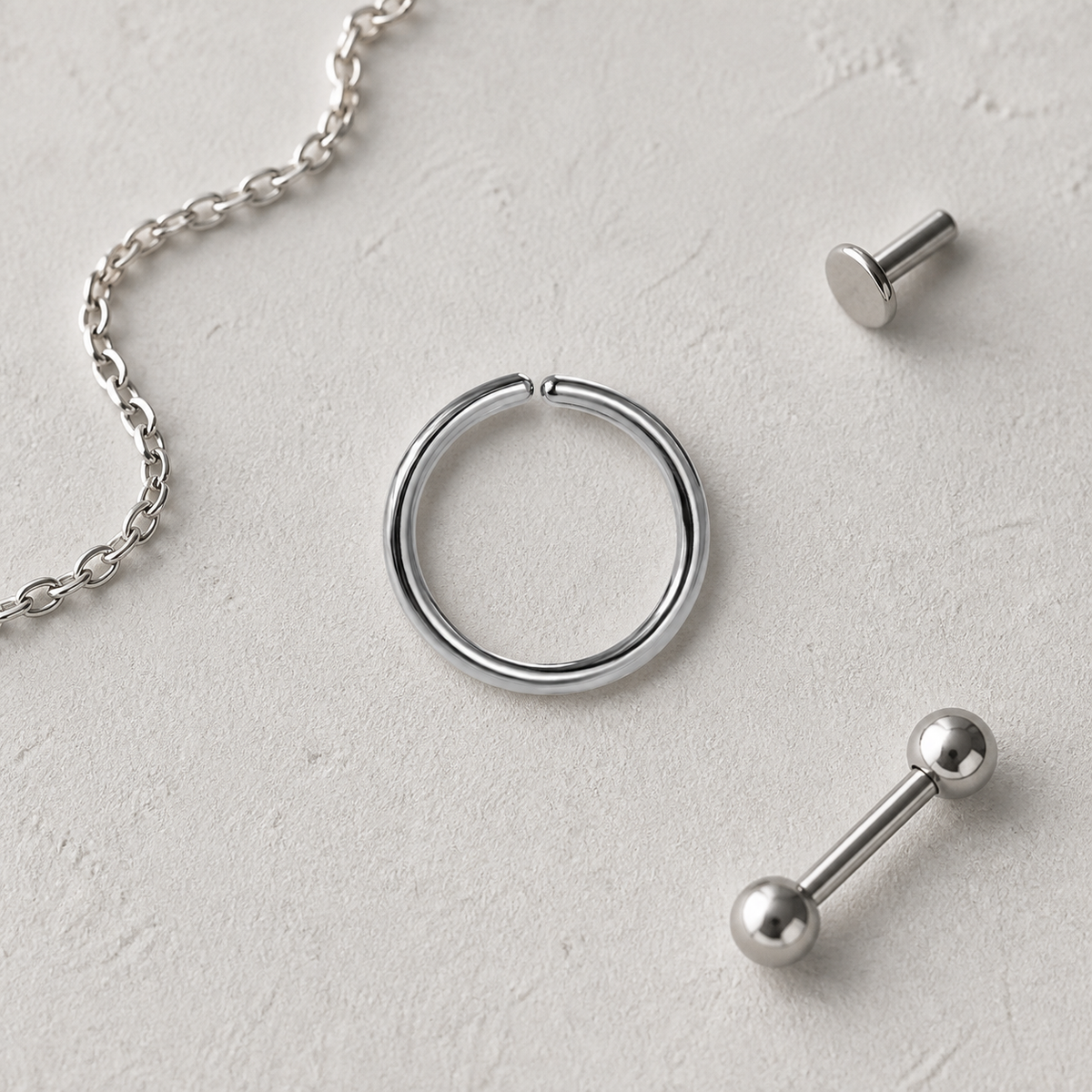 [TOPOSH-RECENT-REPAIR-20260715:TP-HOP-SIL-20G6-PLN-086:06] TP-HOP-SIL-20G6-PLN-086 | 06_accessory_flatlay