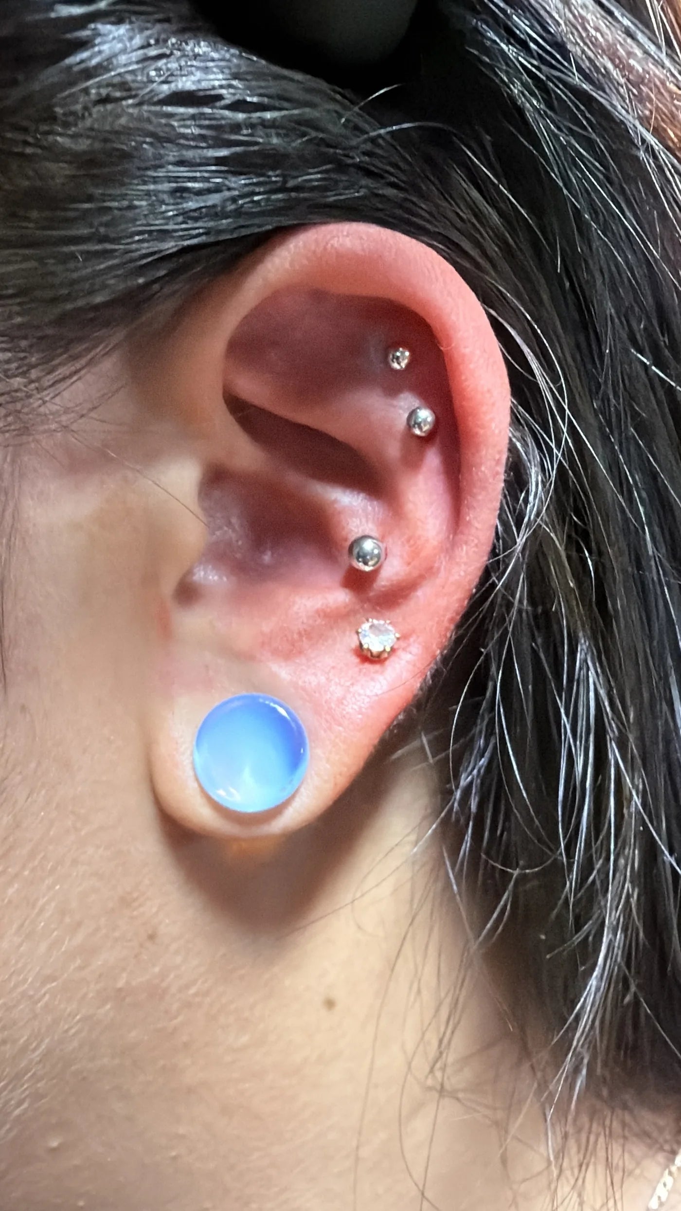 Michael multi-placement ear jewelry work